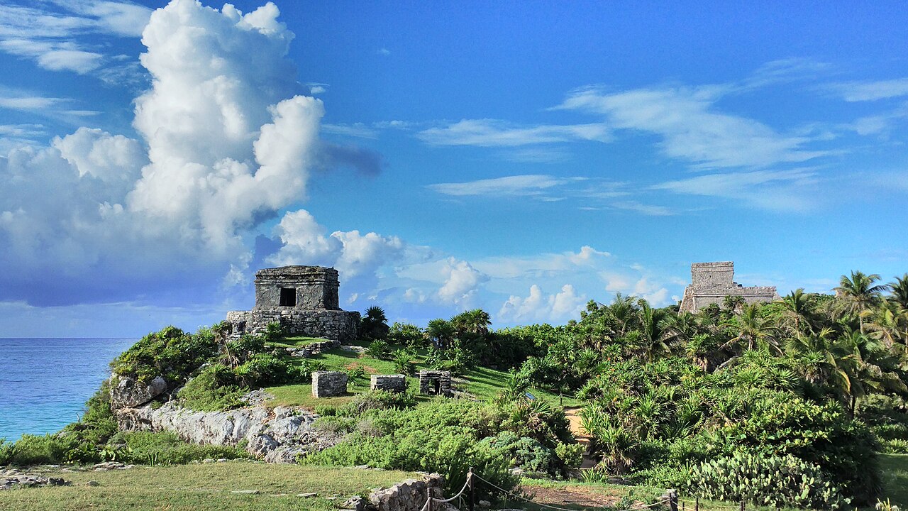 Isla Contoy — reserva de aves y arrecife virgen