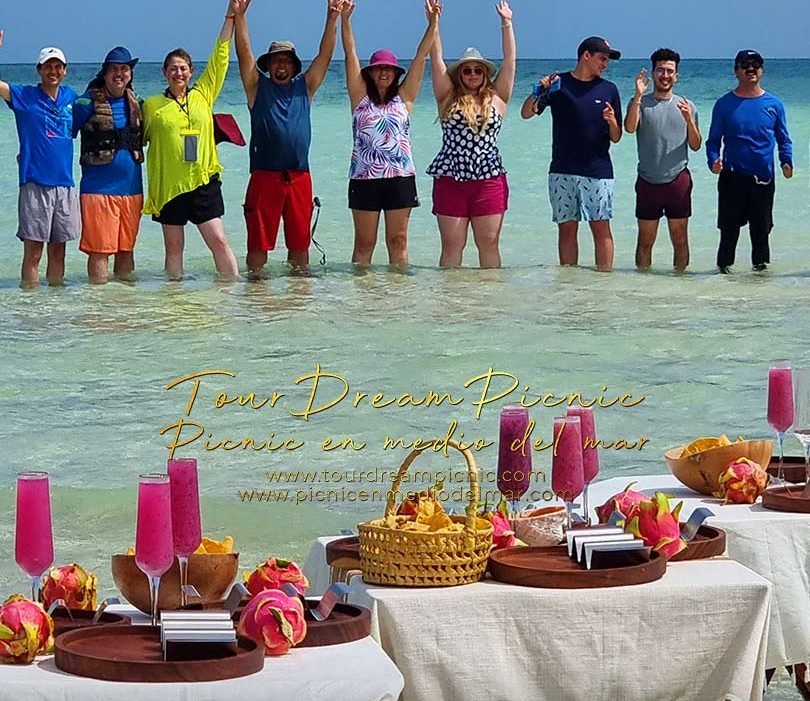 Picnic en medio del mar en Sisal Yucatán (versión premium, lancha y mesa compartida) incluye snorkel en manantial