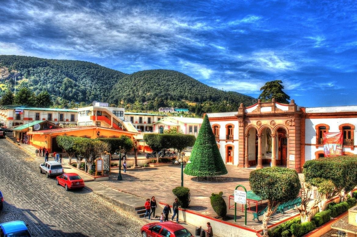 Viaje planeado privado 2 días 1 noche al pueblo mágico "El Oro de Hidalgo" incluye transporte, hospedaje y alimentos.
