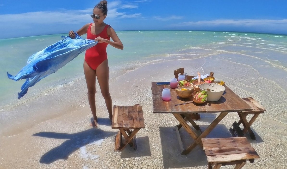Picnic en medio del mar en Sisal Yucatán (versión tradicional) incluye snorkel en manantial