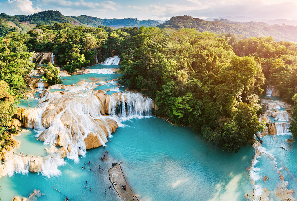 Cascadas Agua Azul + Misol-Ha + Palenque — Tour naturaleza y arqueología