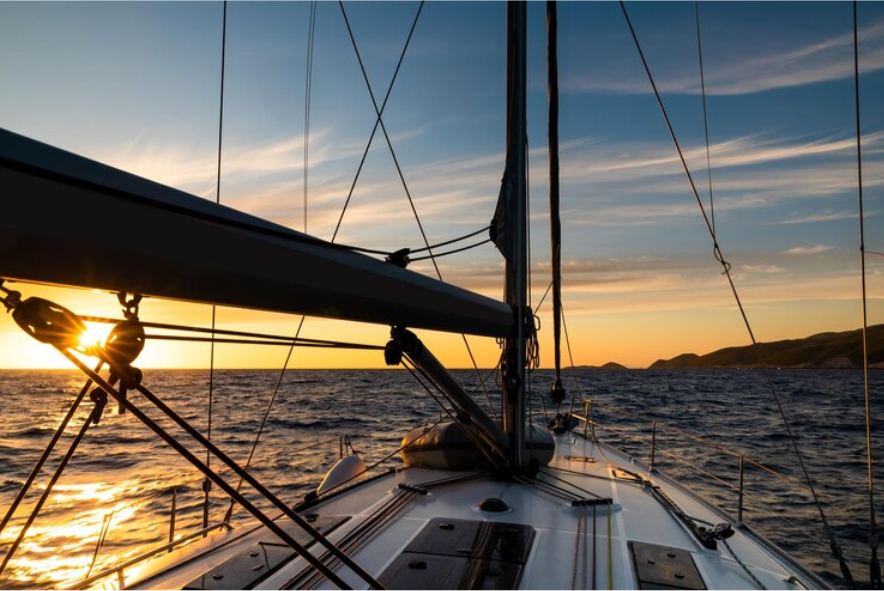 Tour en yate por la bahía de Zihuatanejo y mar abierto. Saliendo desde Zihuatanejo, Guerrero.